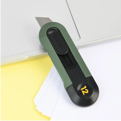 Нож строительный Deli HS HT4007L 80x25 мм, Soft Touch, зеленый фото 4